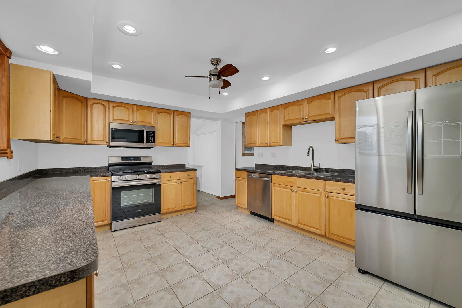 156 Cypress Drive, Bolingbrook, IL 60440