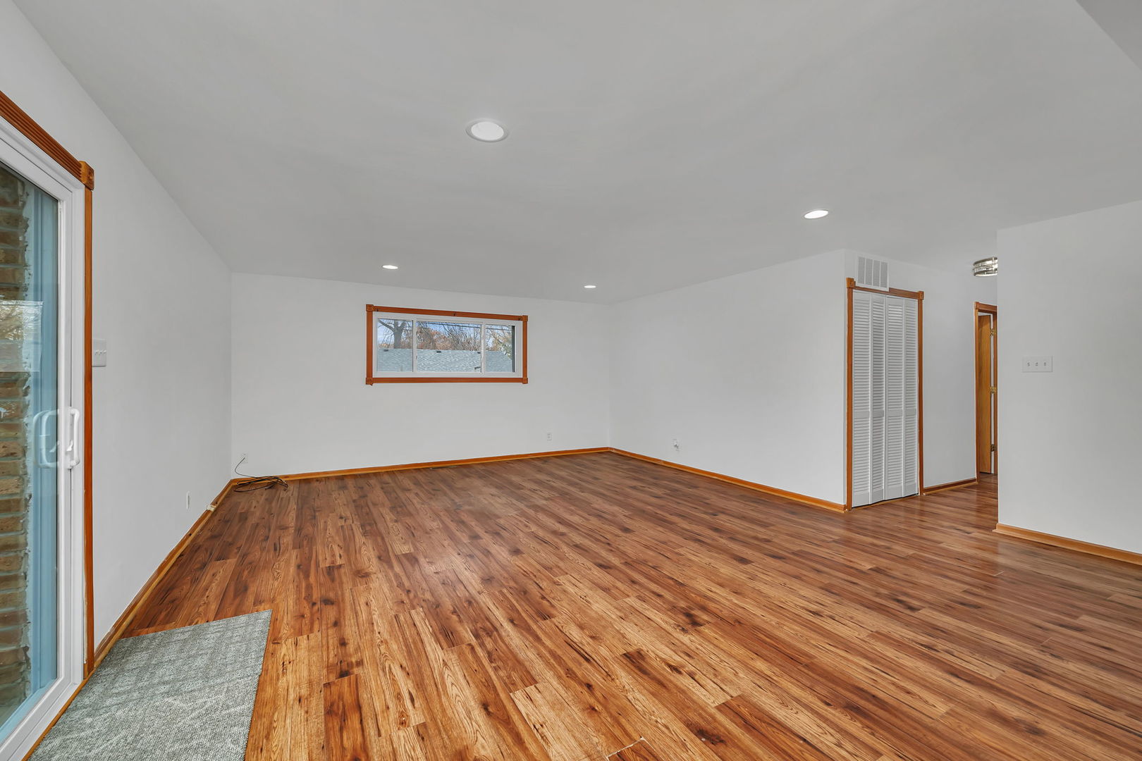 156 Cypress Drive, Bolingbrook, IL 60440