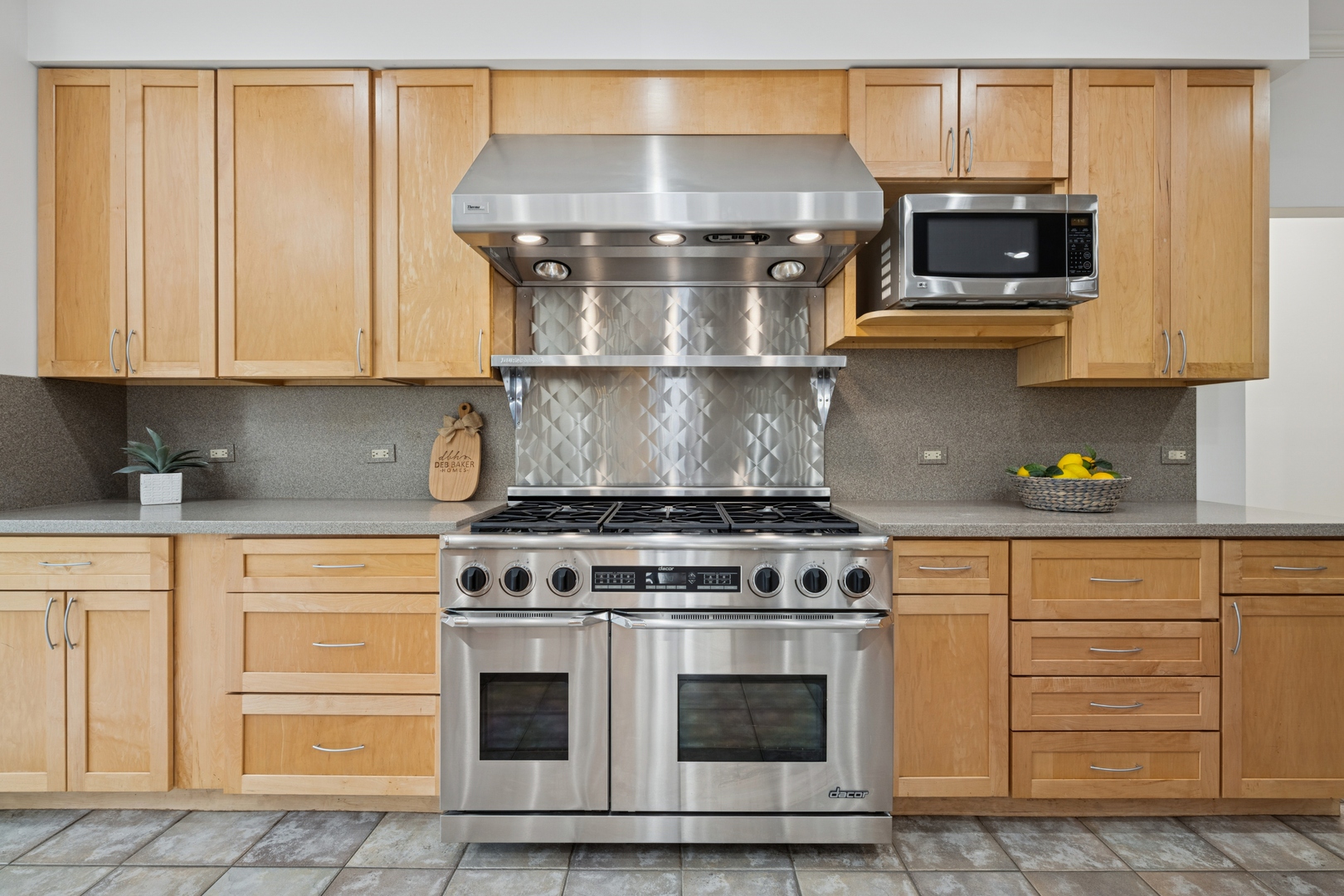 6409 Davidson Court, Gurnee, IL 60031