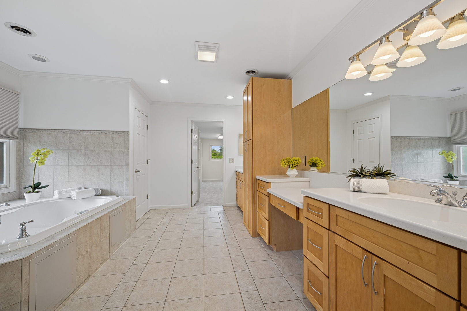 6409 Davidson Court, Gurnee, IL 60031