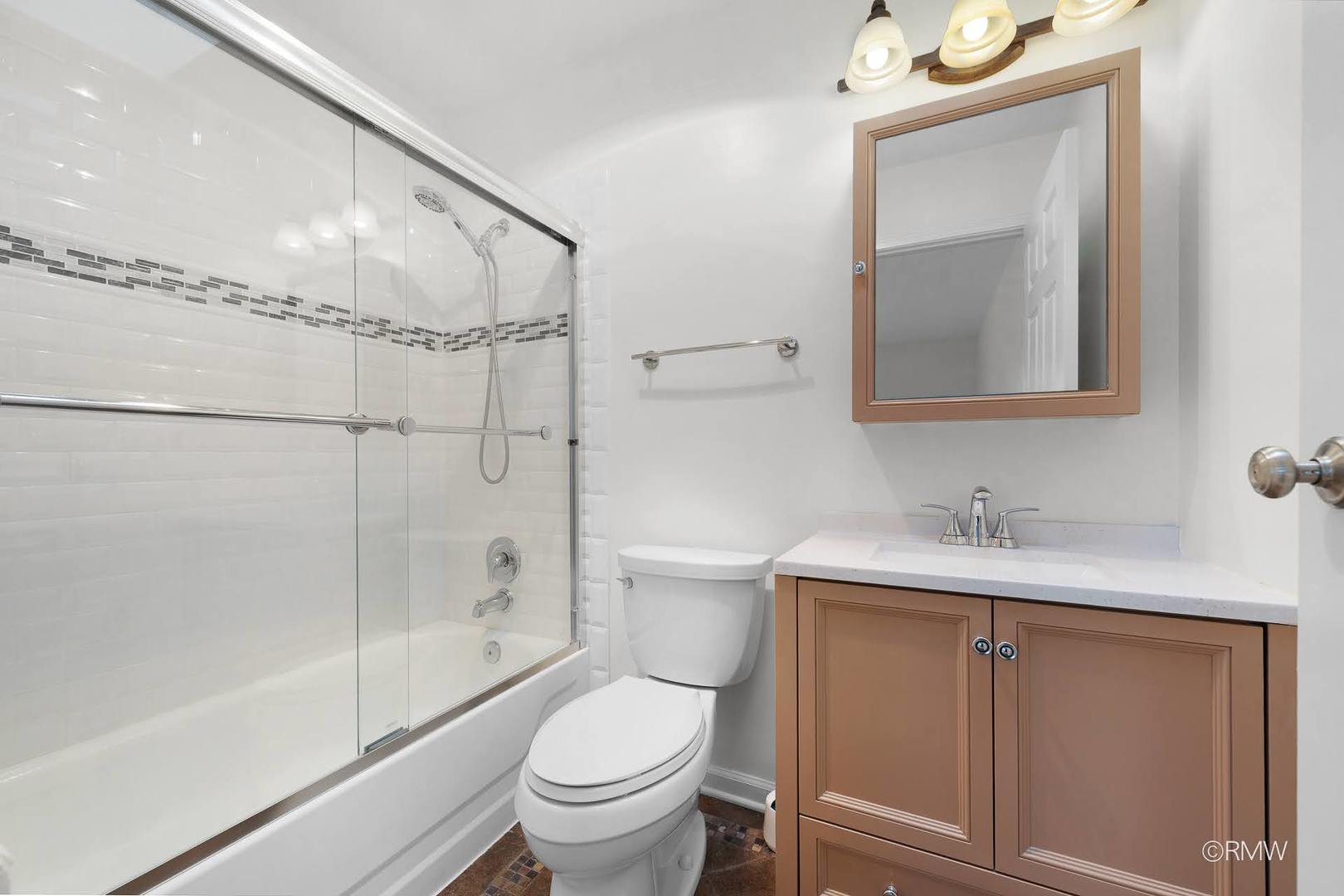 23 Hesterman Drive, Glendale Heights, IL 60139