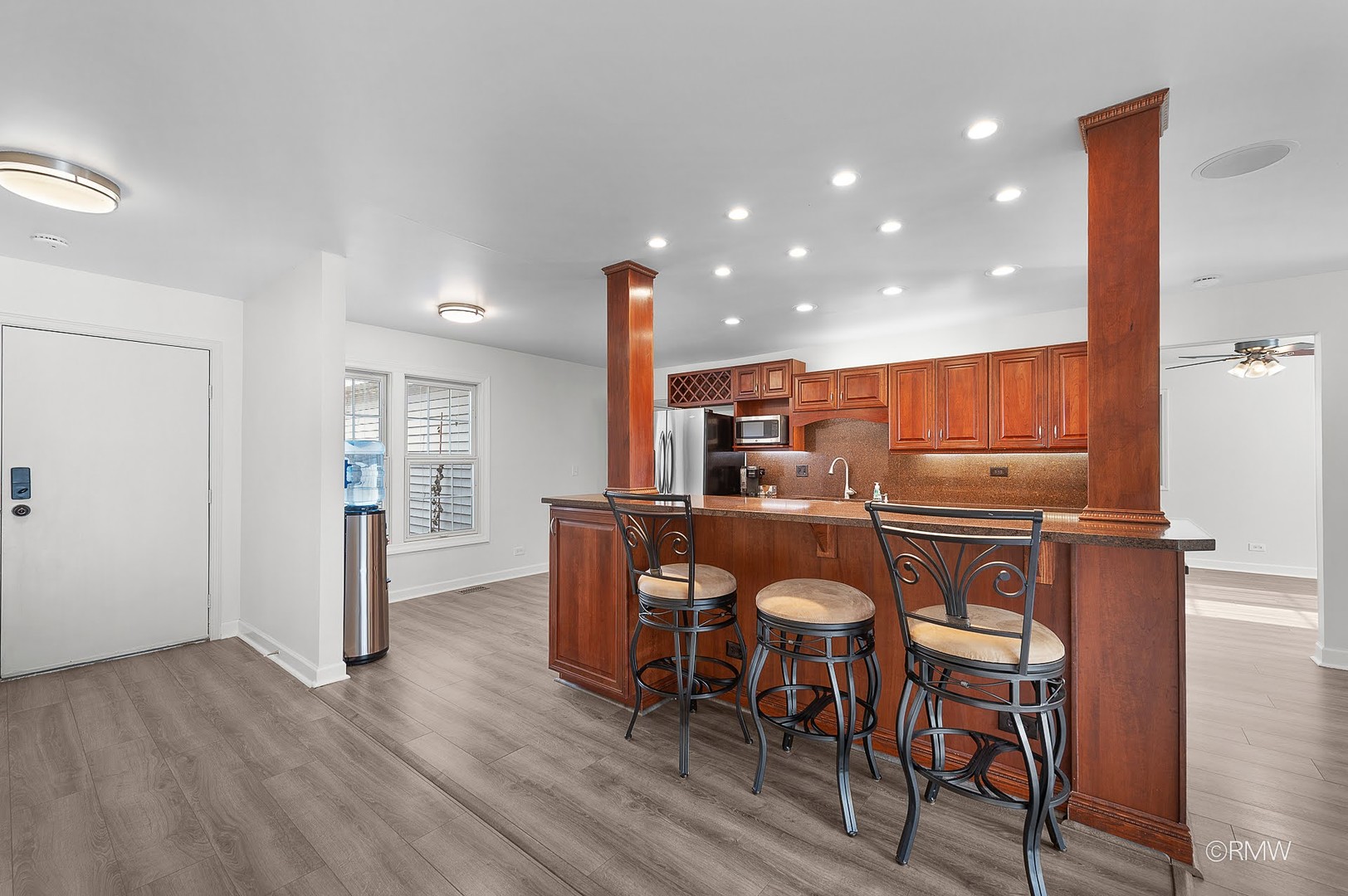 23 Hesterman Drive, Glendale Heights, IL 60139