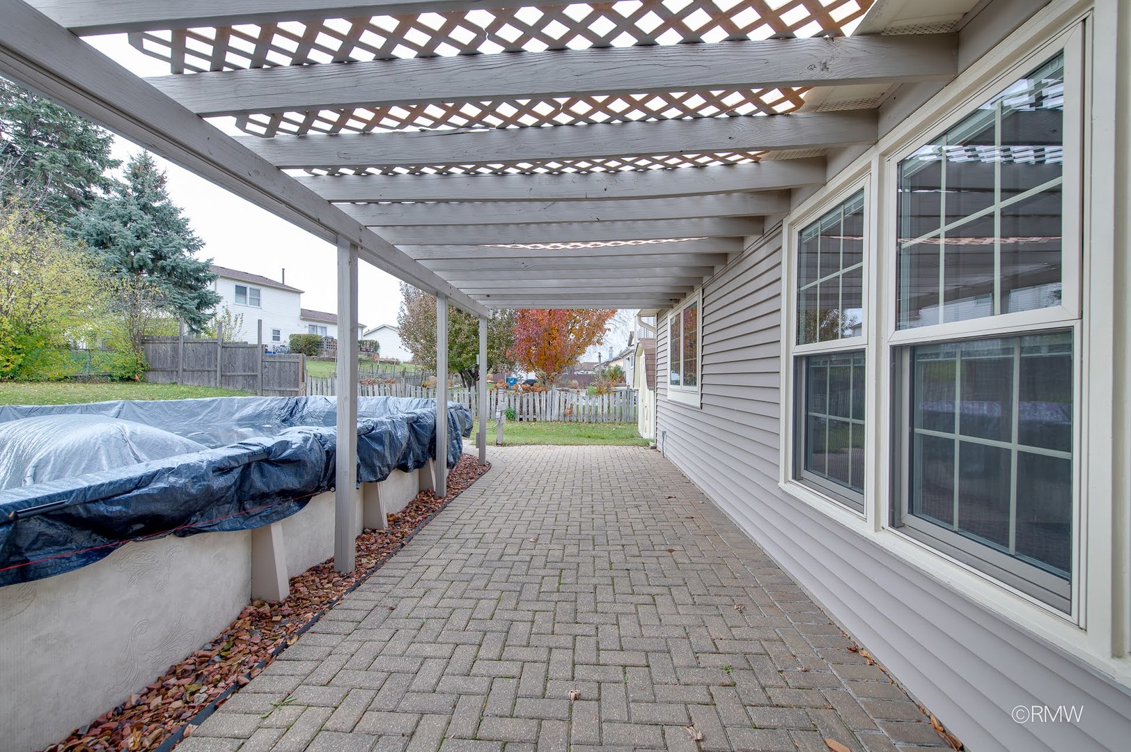 23 Hesterman Drive, Glendale Heights, IL 60139