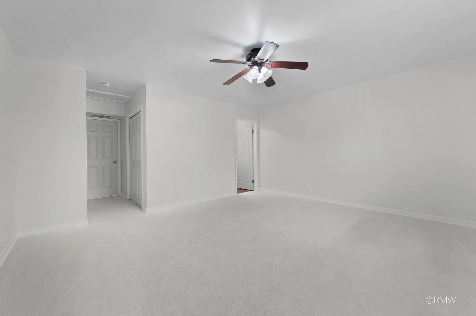 23 Hesterman Drive, Glendale Heights, IL 60139