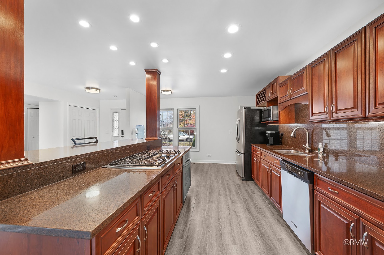 23 Hesterman Drive, Glendale Heights, IL 60139