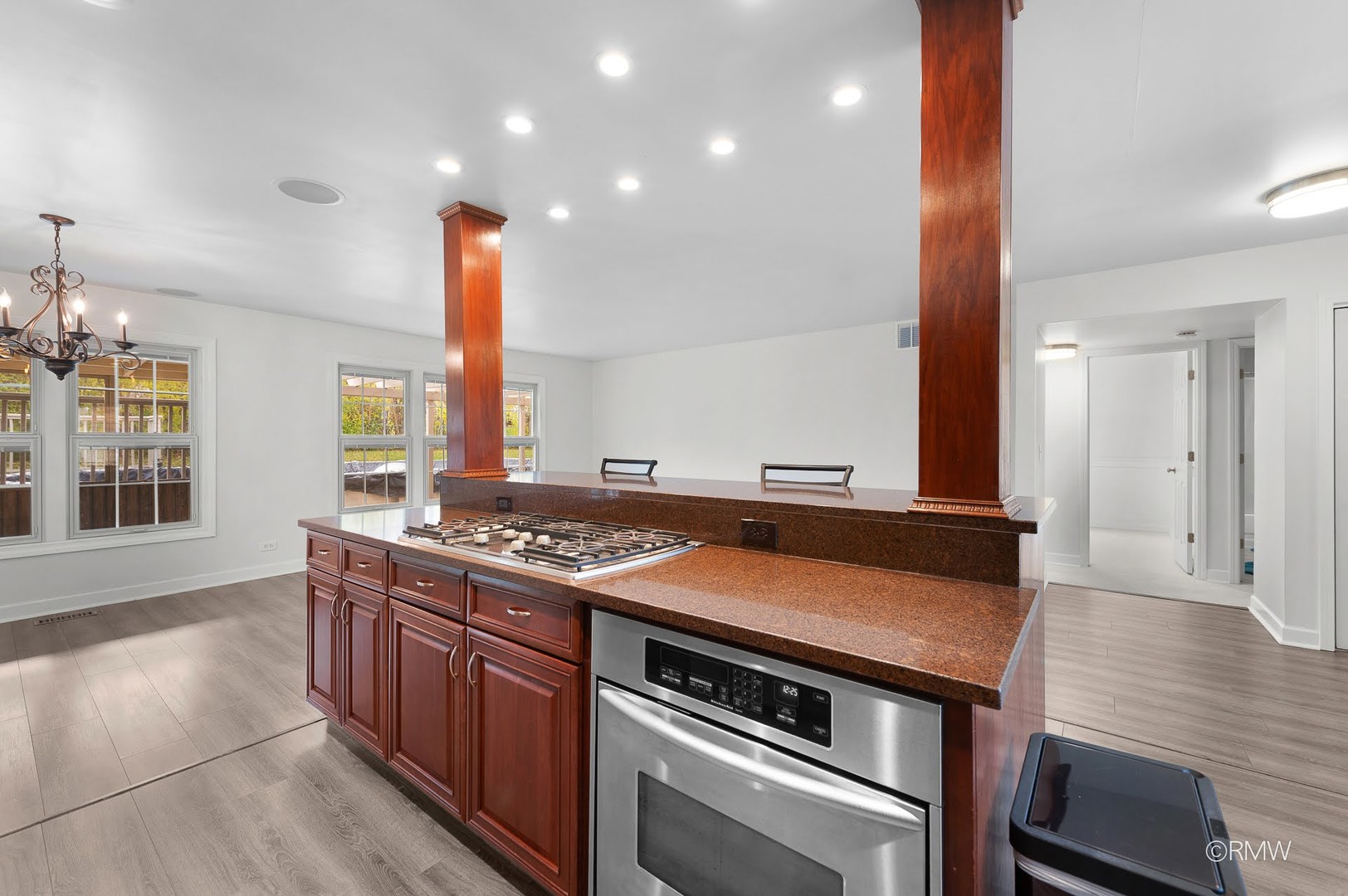 23 Hesterman Drive, Glendale Heights, IL 60139