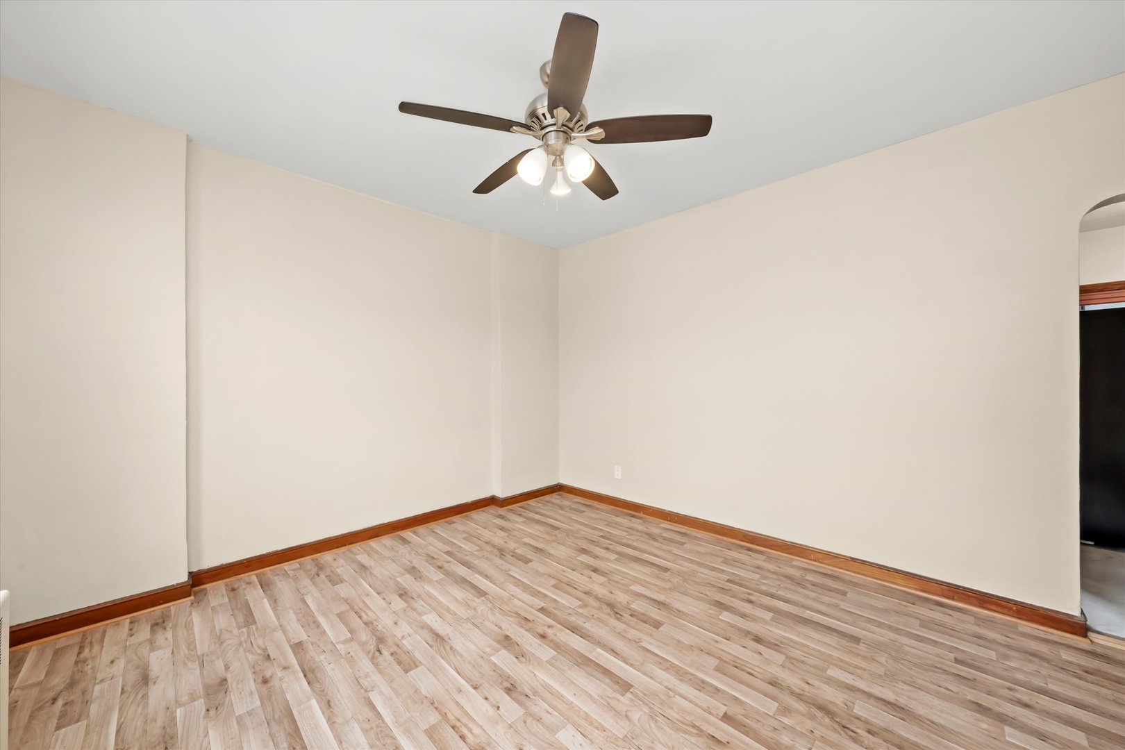 11400 S Champlain Avenue, Chicago, IL 60628