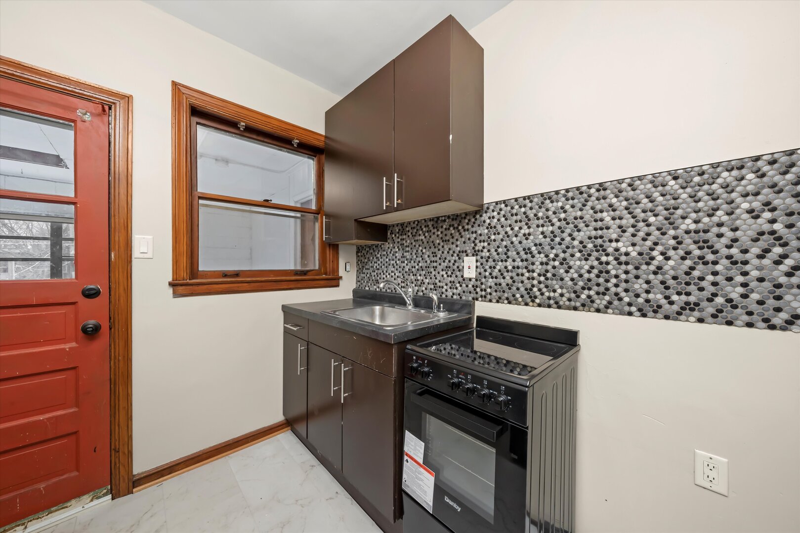 11400 S Champlain Avenue, Chicago, IL 60628