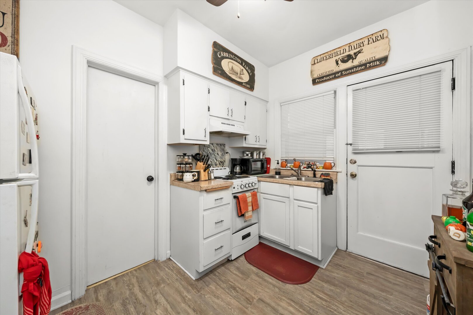 11400 S Champlain Avenue, Chicago, IL 60628