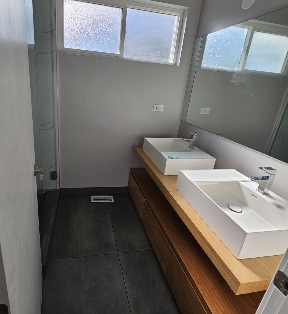 1013 N Honore Street #1, Chicago, IL 60622