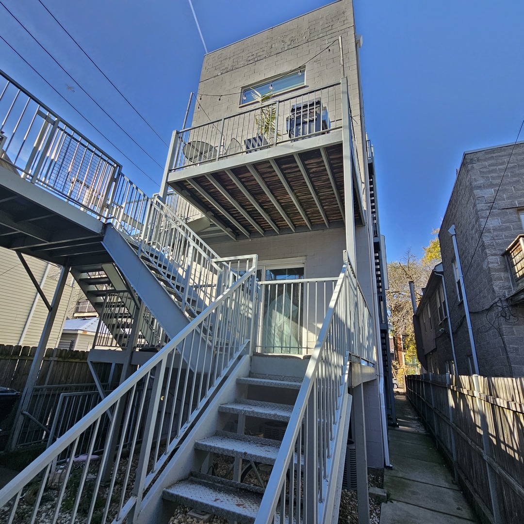 1013 N Honore Street #1, Chicago, IL 60622