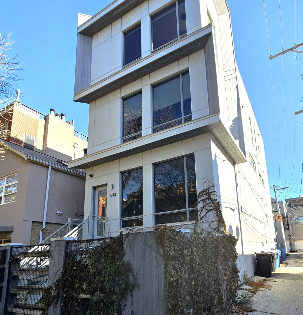 1013 N Honore Street #1, Chicago, IL 60622