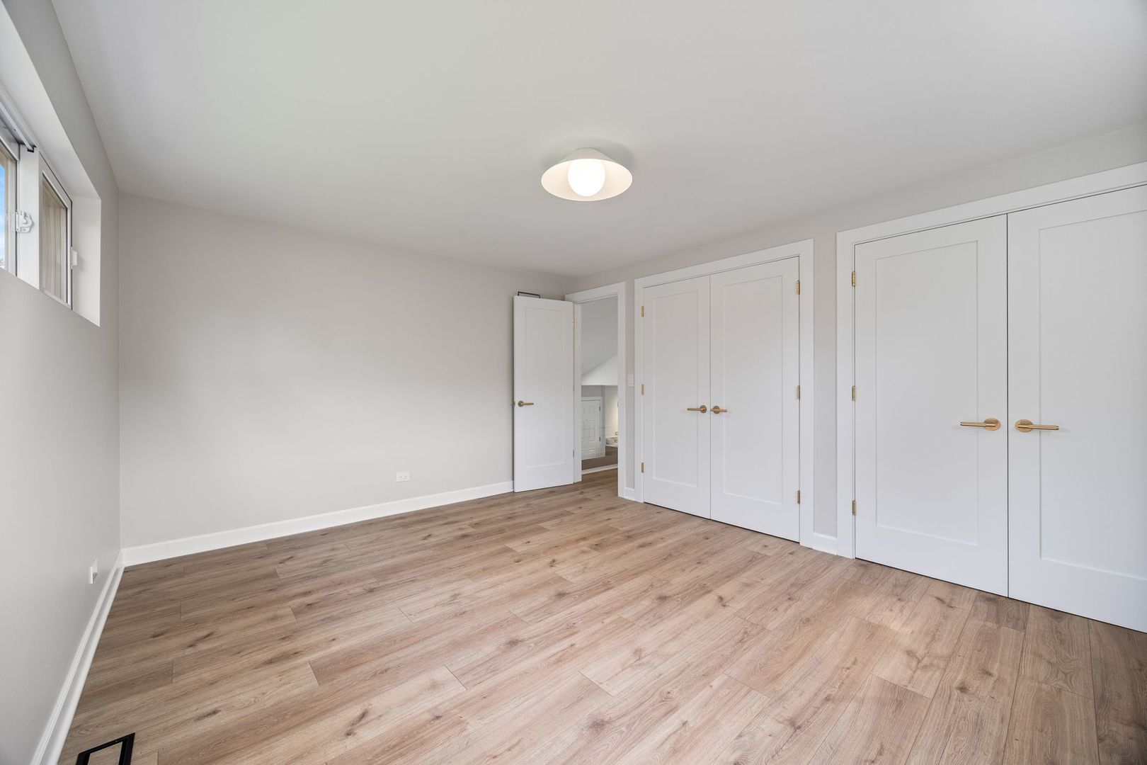 1025 N KNIGHT Avenue, Park Ridge, IL 60068