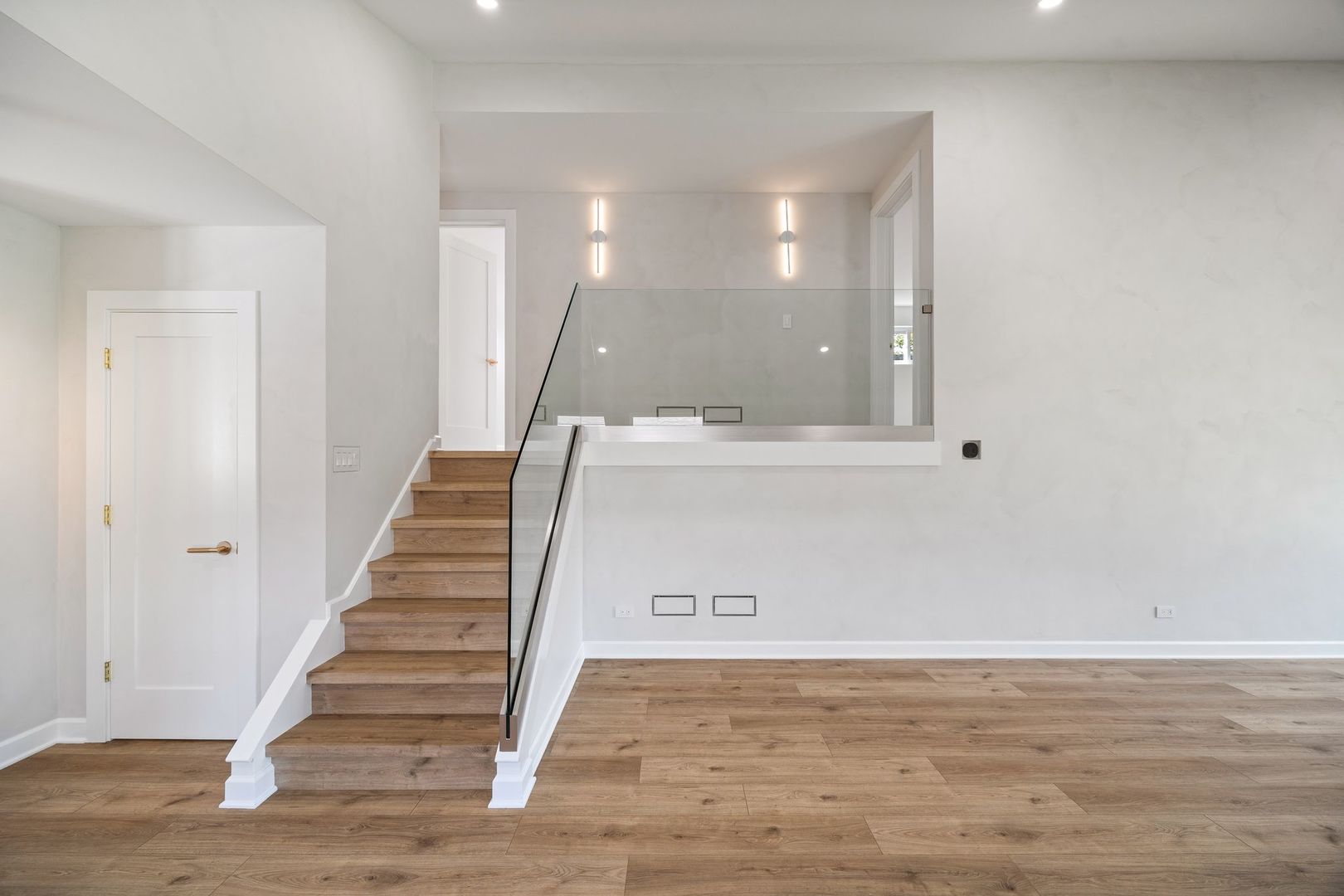 1025 N KNIGHT Avenue, Park Ridge, IL 60068