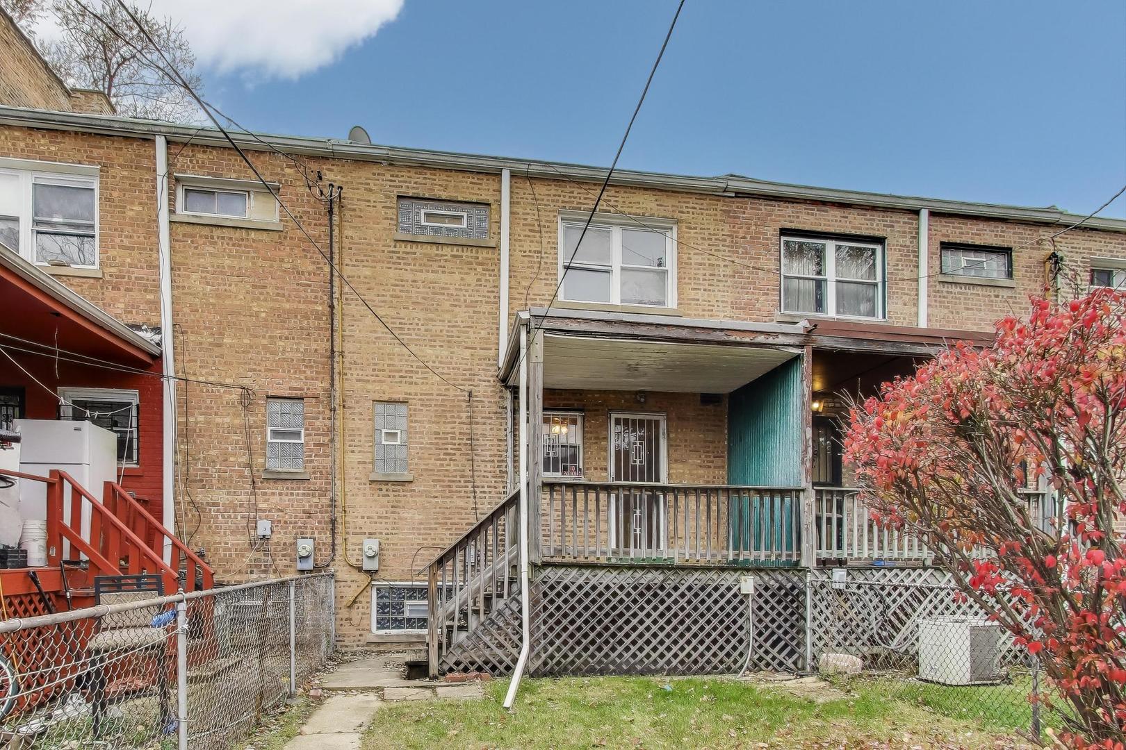 8613 S Ingleside Avenue, Chicago, IL 60619