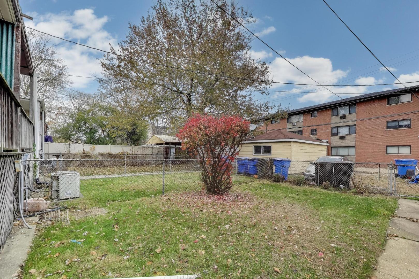 8613 S Ingleside Avenue, Chicago, IL 60619