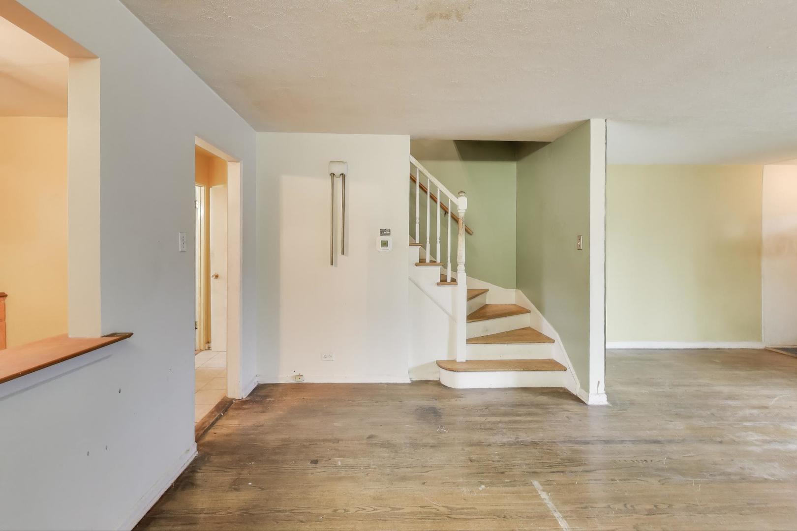 8613 S Ingleside Avenue, Chicago, IL 60619