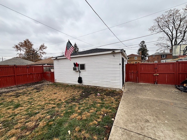 2115 S 22nd Avenue, Broadview, IL 60155