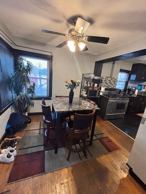 2115 S 22nd Avenue, Broadview, IL 60155