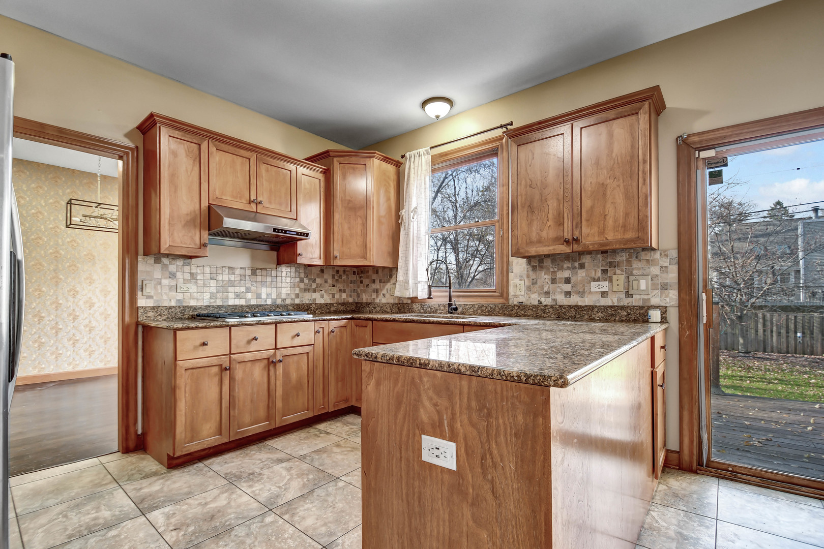 1S174 Addison Avenue, Lombard, IL 60148