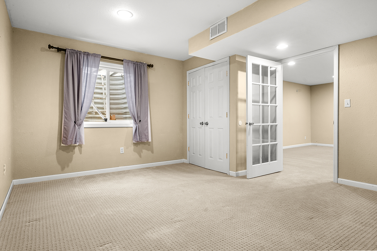 1005 Perry Lane, Normal, IL 61761