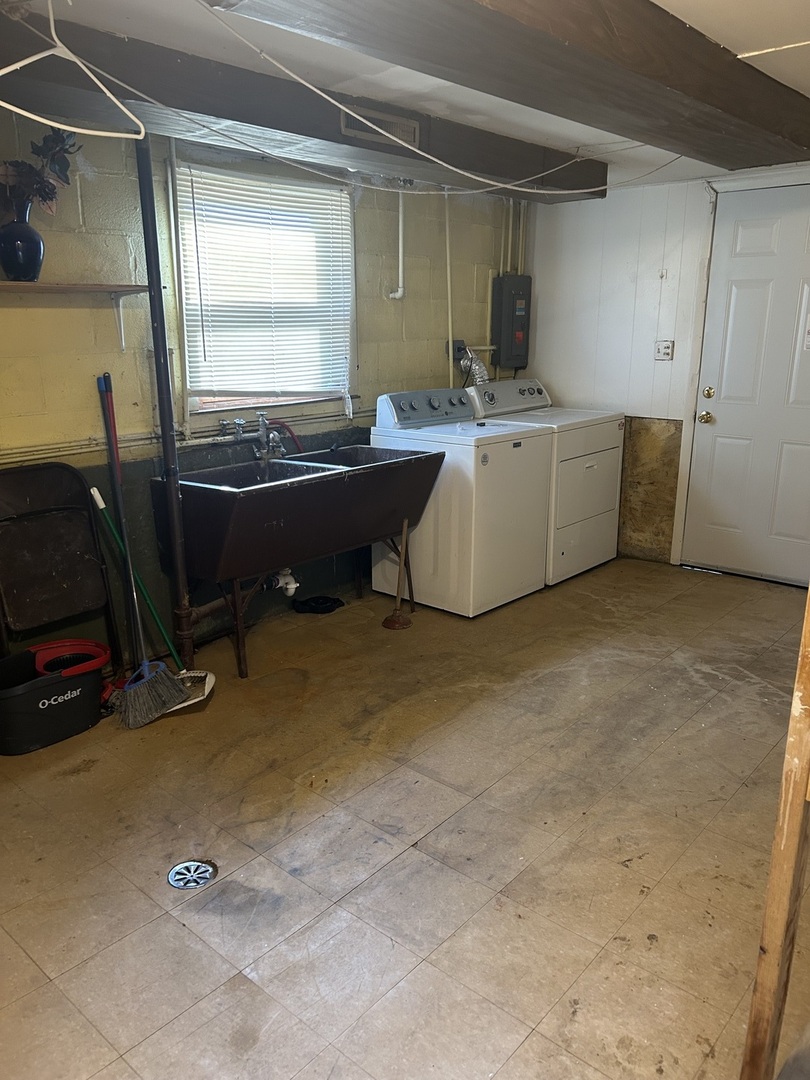 14316 Dante Avenue, Dolton, IL 60419