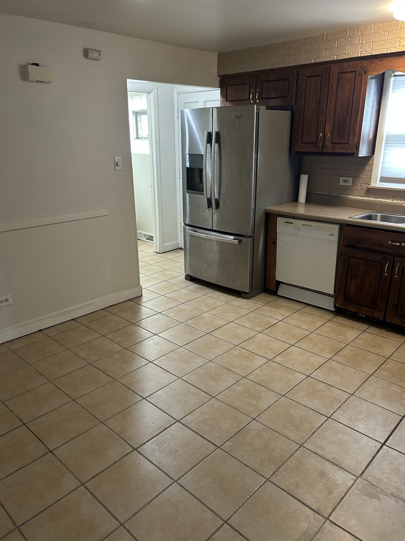 14316 Dante Avenue, Dolton, IL 60419