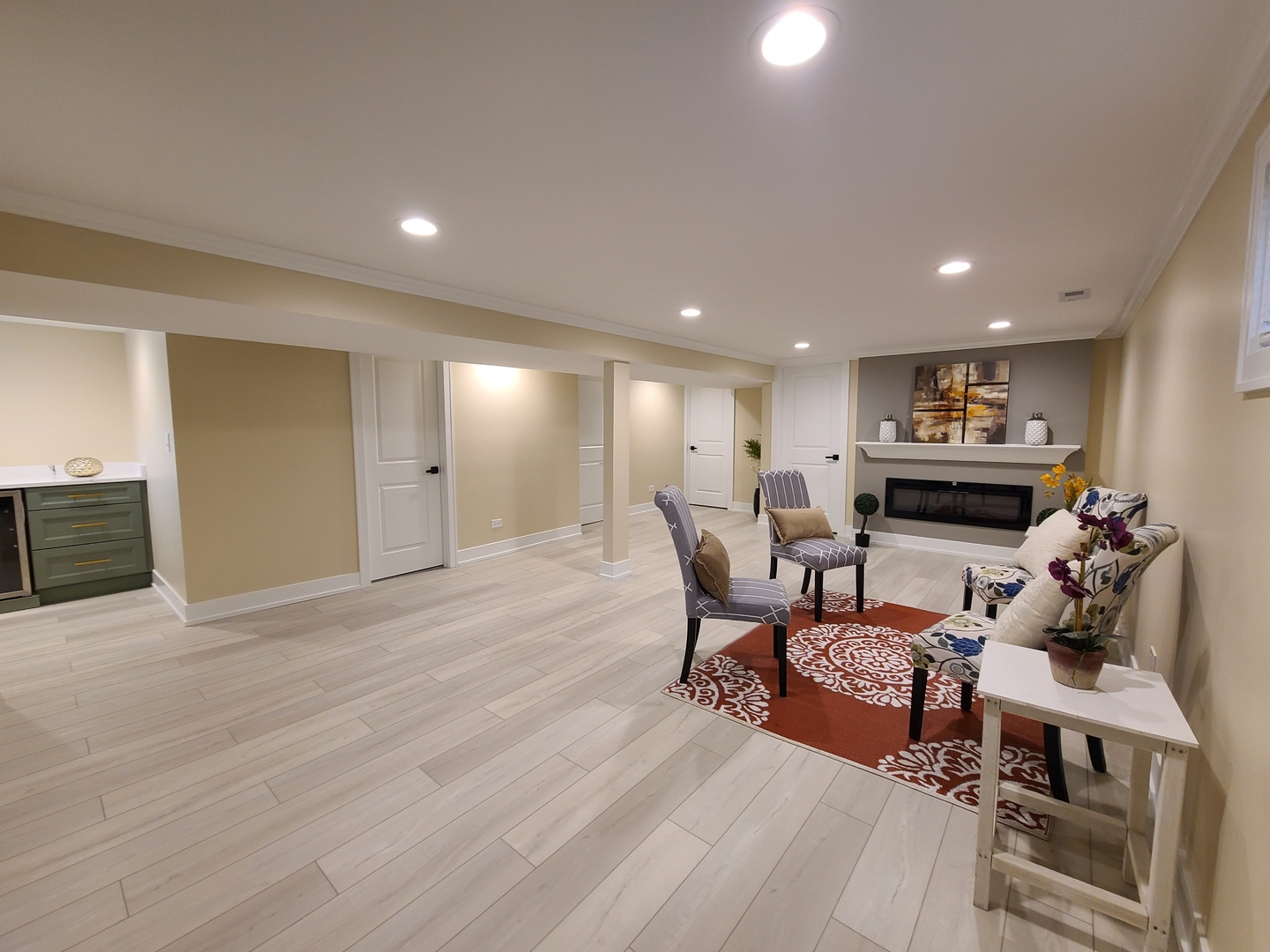 6129 S Parkside Avenue, Chicago, IL 60638