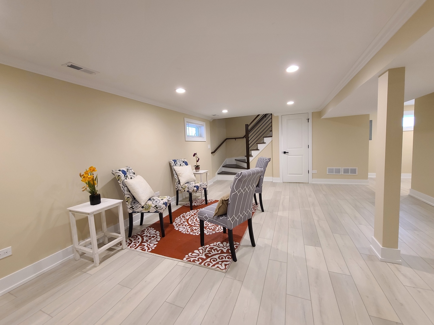 6129 S Parkside Avenue, Chicago, IL 60638