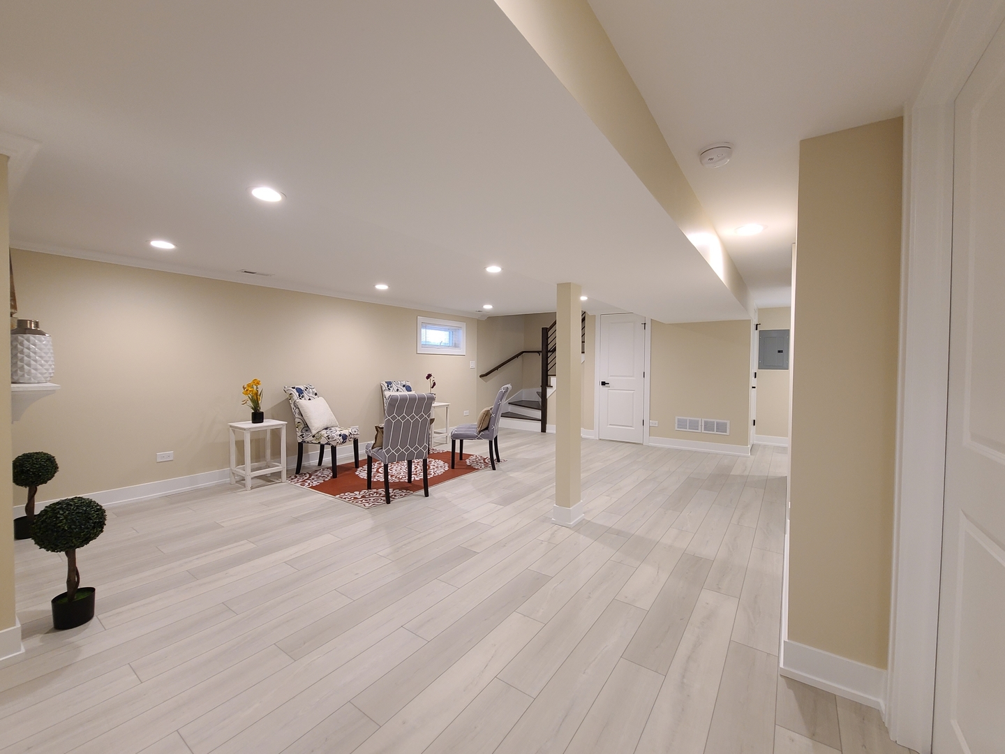 6129 S Parkside Avenue, Chicago, IL 60638