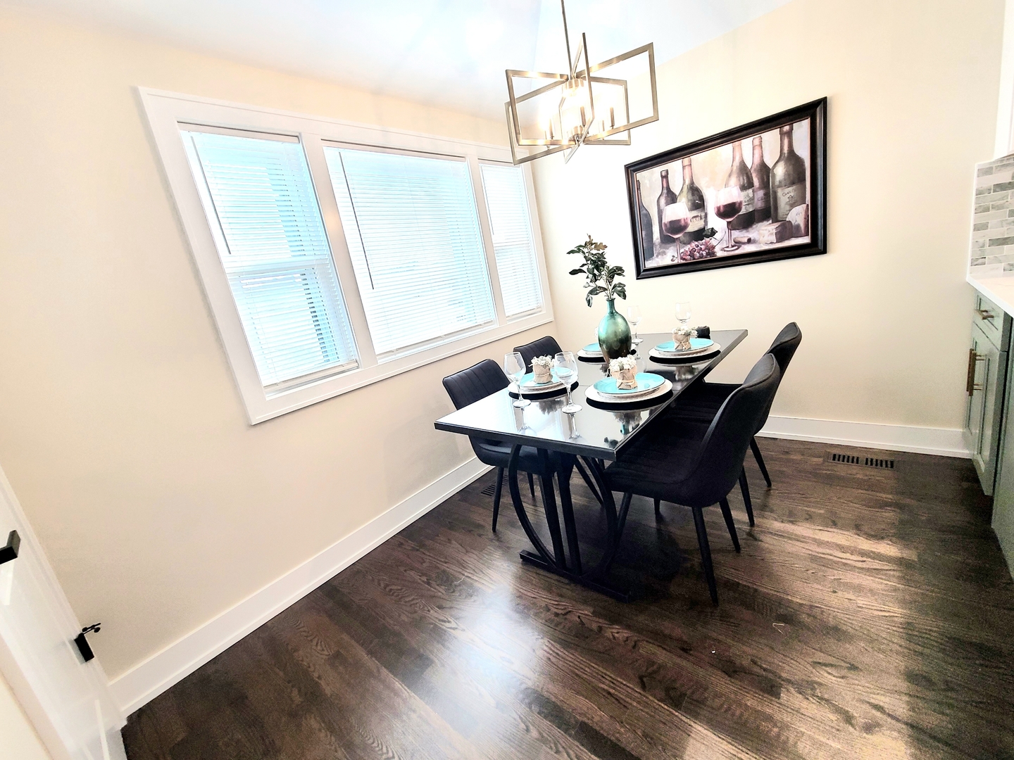 6129 S Parkside Avenue, Chicago, IL 60638