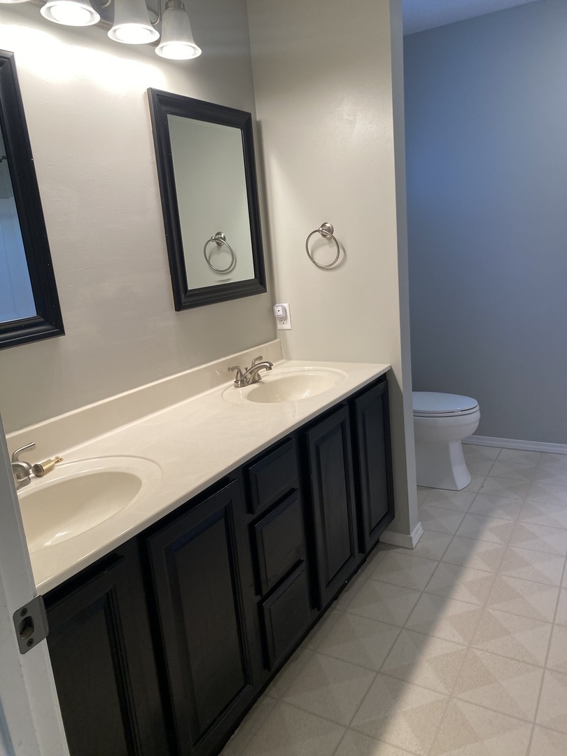 1704 Sunrise Point, Normal, IL 61761