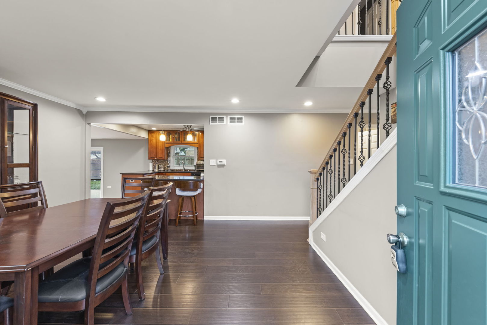 6017 Birmingham Street, Chicago Ridge, IL 60415