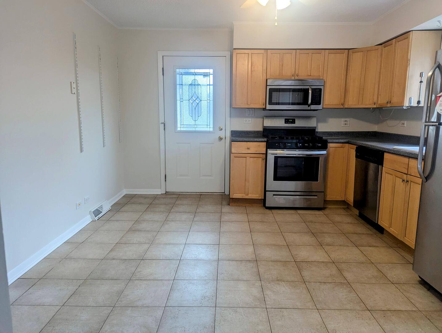 413 W PALATINE Road, Palatine, IL 60067