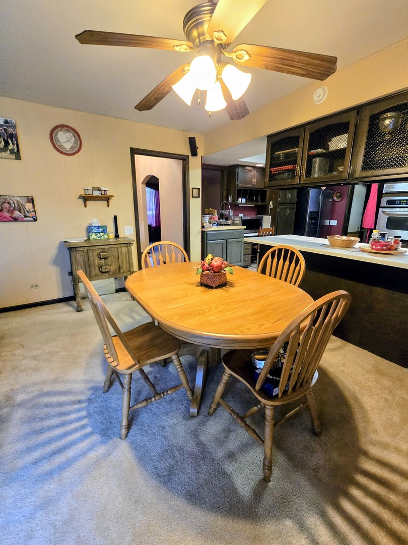 24656 S Willow Brook Trail, Crete, IL 60417