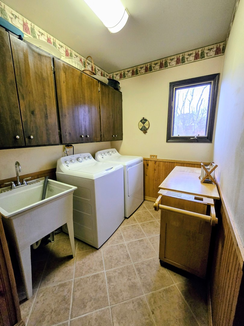 24656 S Willow Brook Trail, Crete, IL 60417