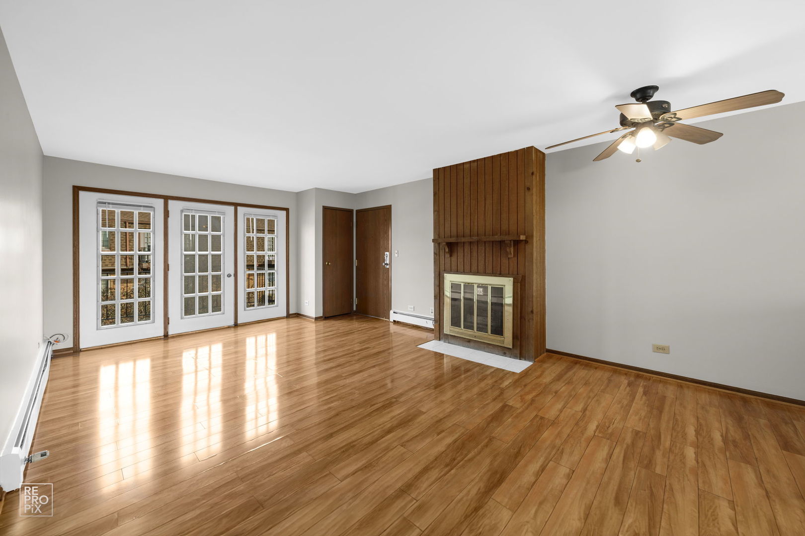 2300 Century Pointe Lane #F, Glendale Heights, IL 60139