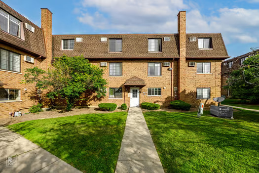 2300 Century Pointe Lane #F, Glendale Heights, IL 60139
