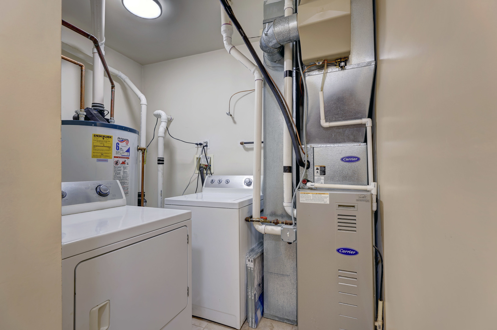 938 N Washtenaw Avenue, Chicago, IL 60622