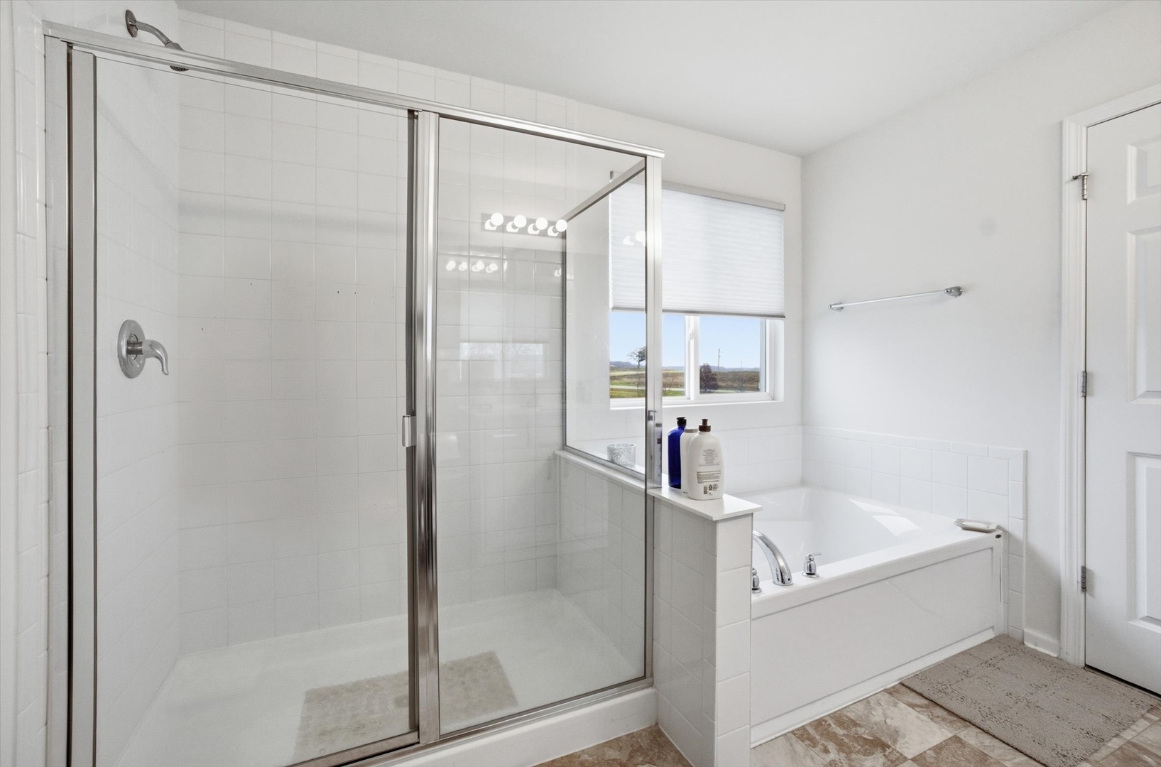 2122 Whitekirk Lane, Yorkville, IL 60560