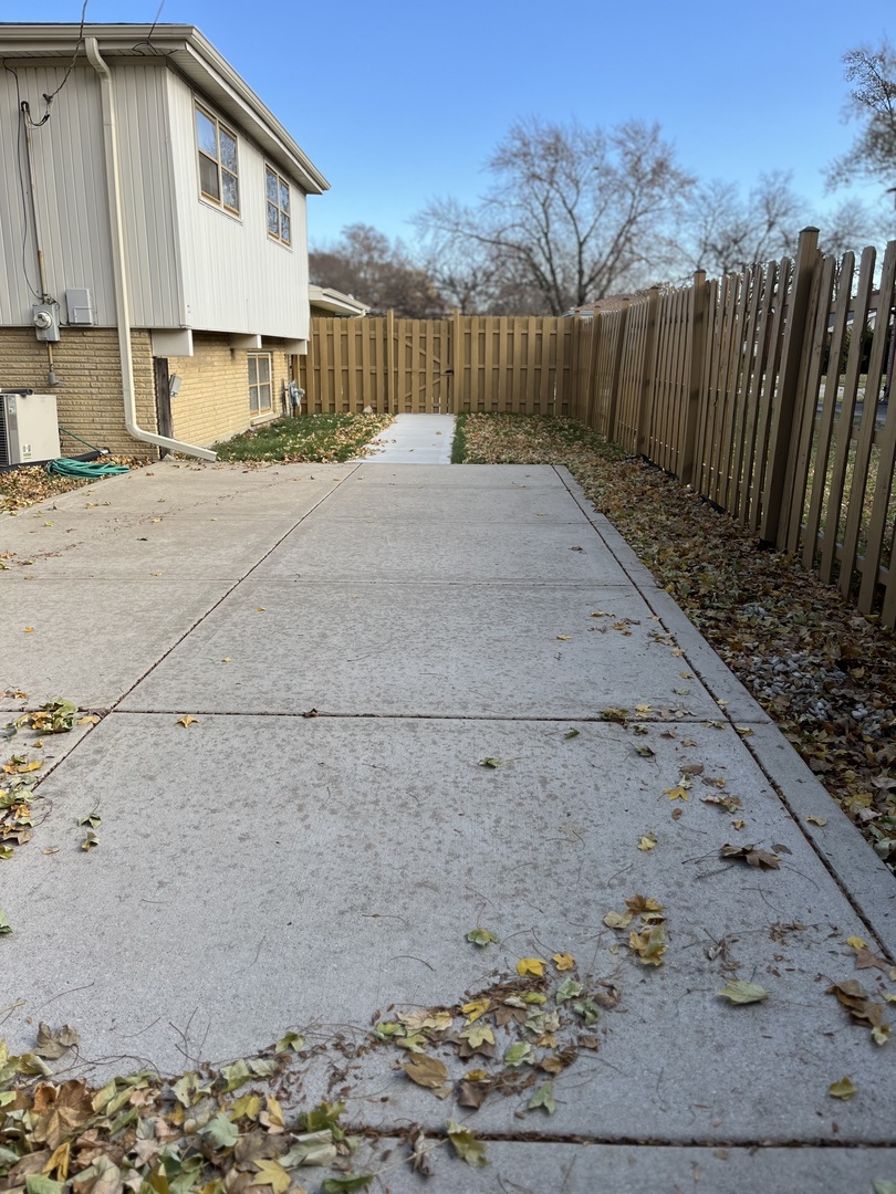 14920 Wentworth Avenue, Dolton, IL 60419