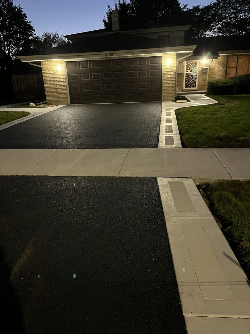 14920 Wentworth Avenue, Dolton, IL 60419