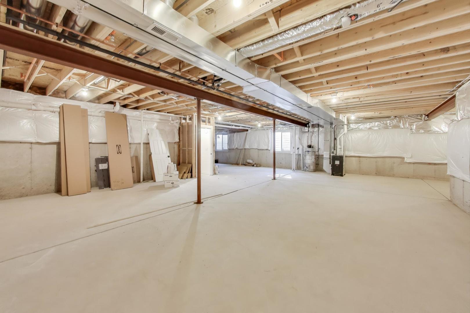 894 N Quentin Road, Palatine, IL 60067