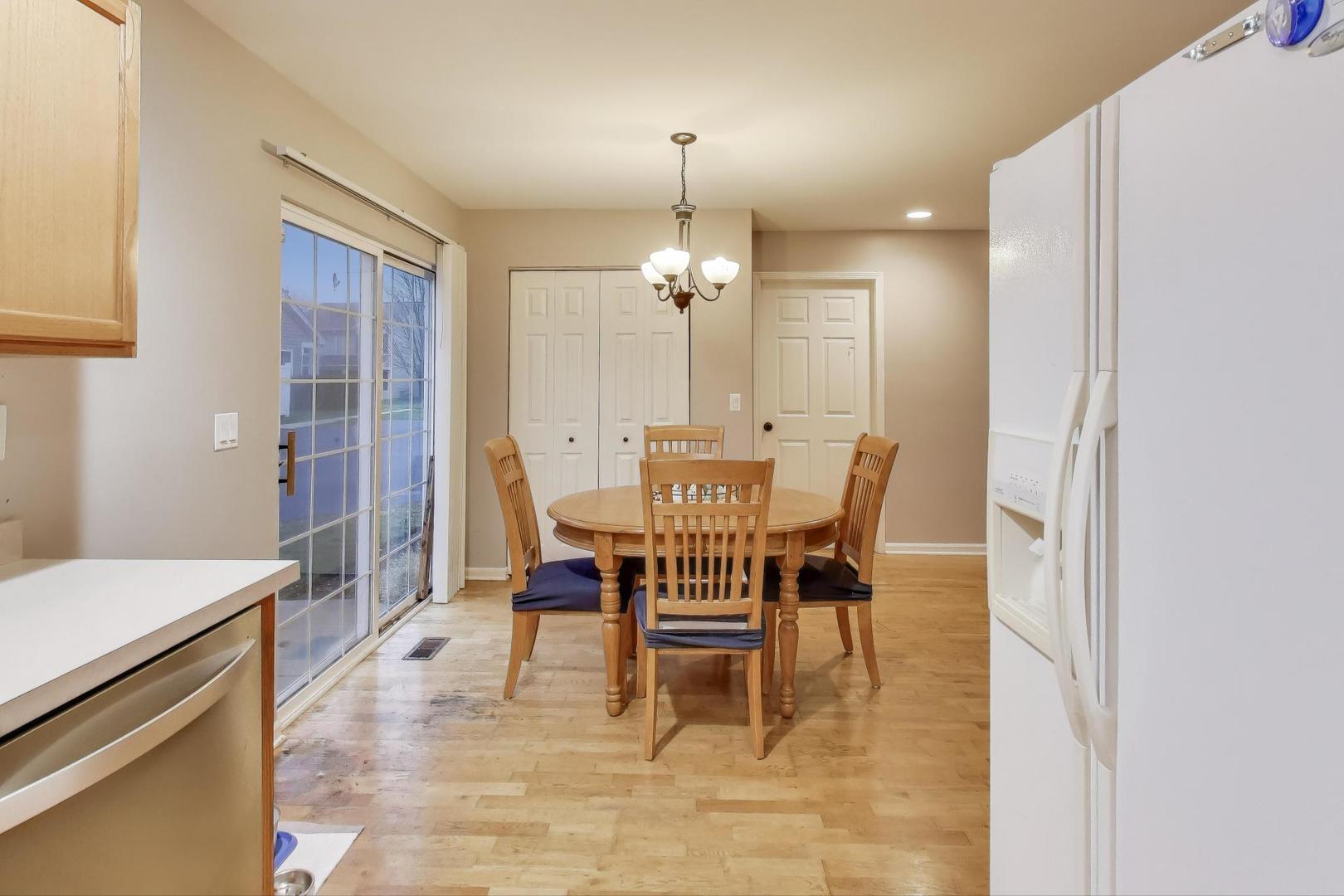 104 Waterbury Circle #0, Oswego, IL 60543