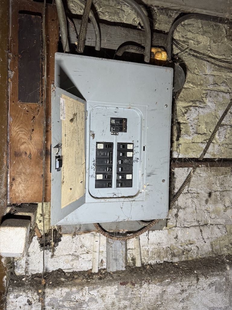 5826 S Artesian Avenue, Chicago, IL 60629