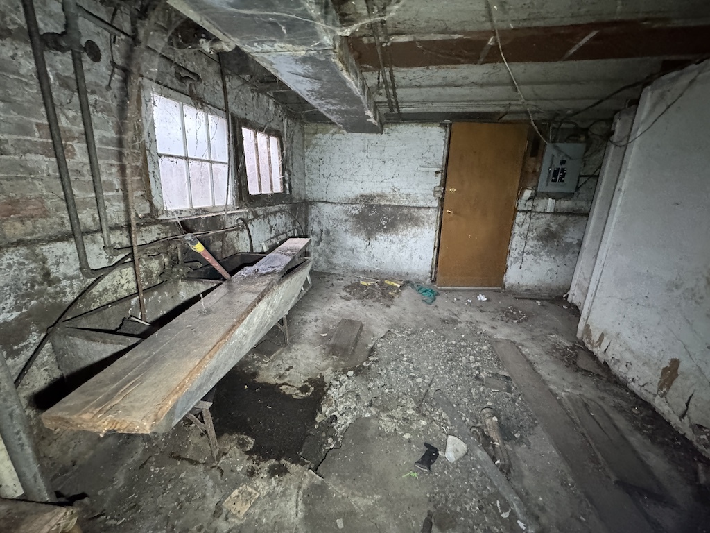 5826 S Artesian Avenue, Chicago, IL 60629