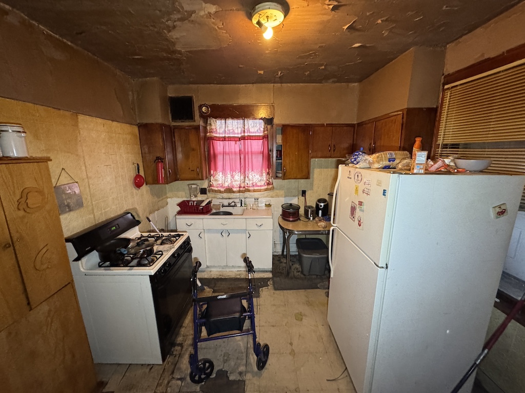 5826 S Artesian Avenue, Chicago, IL 60629