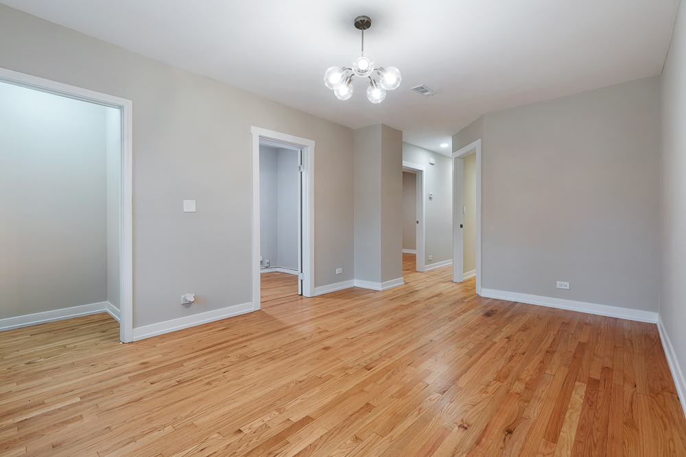 2432 W Carmen Avenue #1, Chicago, IL 60625