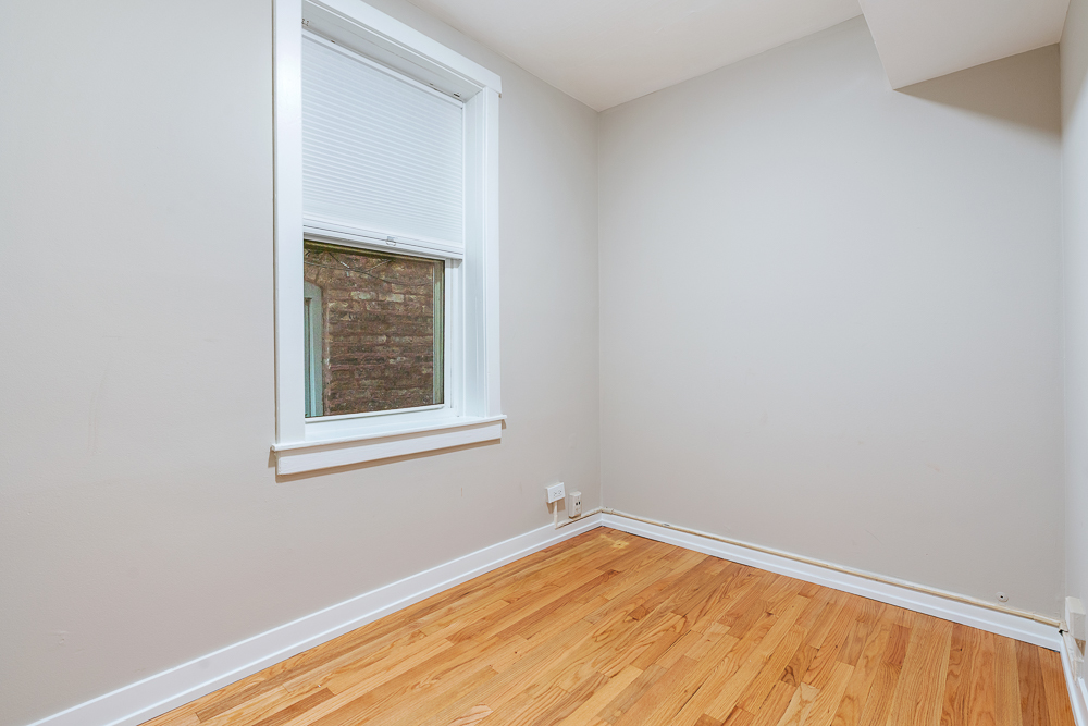 2432 W Carmen Avenue #1, Chicago, IL 60625