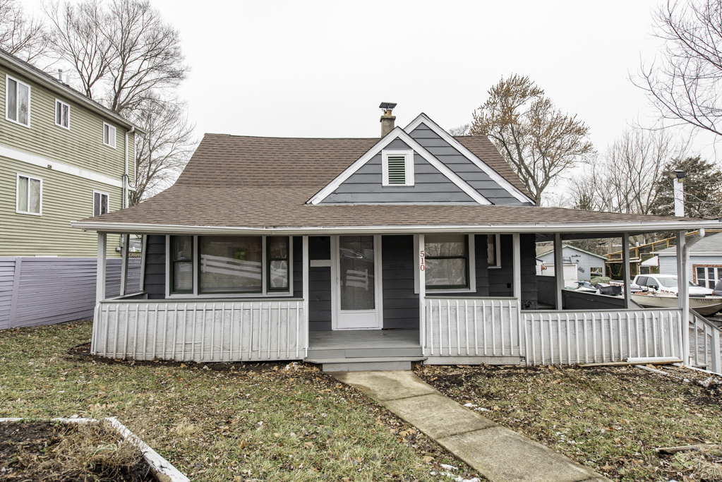 510 Forest Glen Drive, Round Lake Park, IL 60073